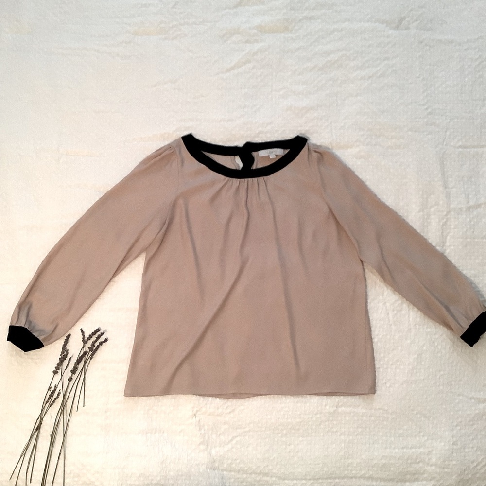 Ann Taylor LOFT Long Sleeve Blouse, size L, Beige with Black trim